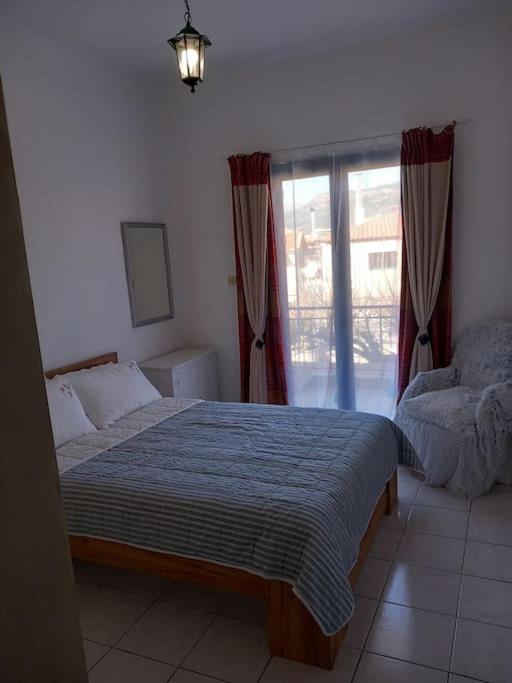 Stoupa Beachside Retro Apartment Exterior foto